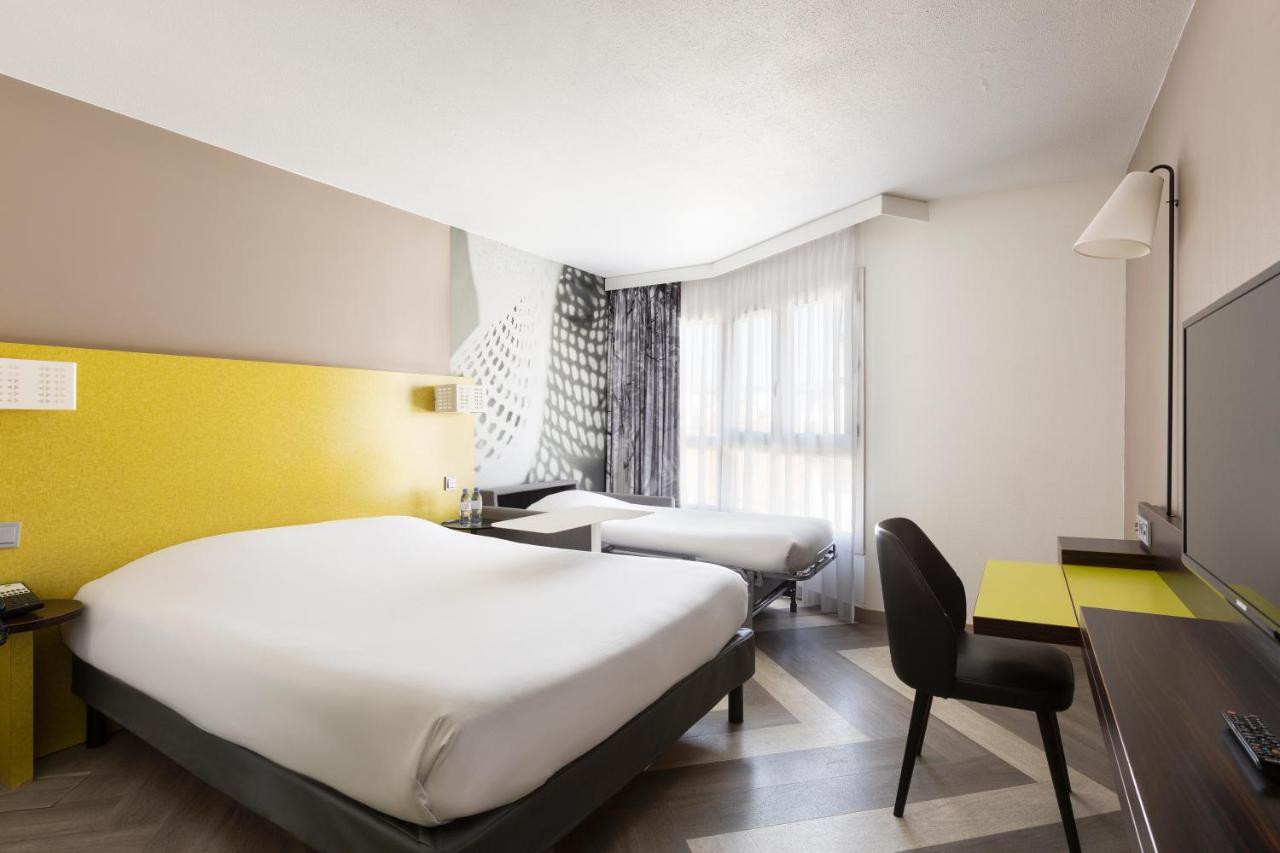Ibis Styles Nice Centre Port Экстерьер фото
