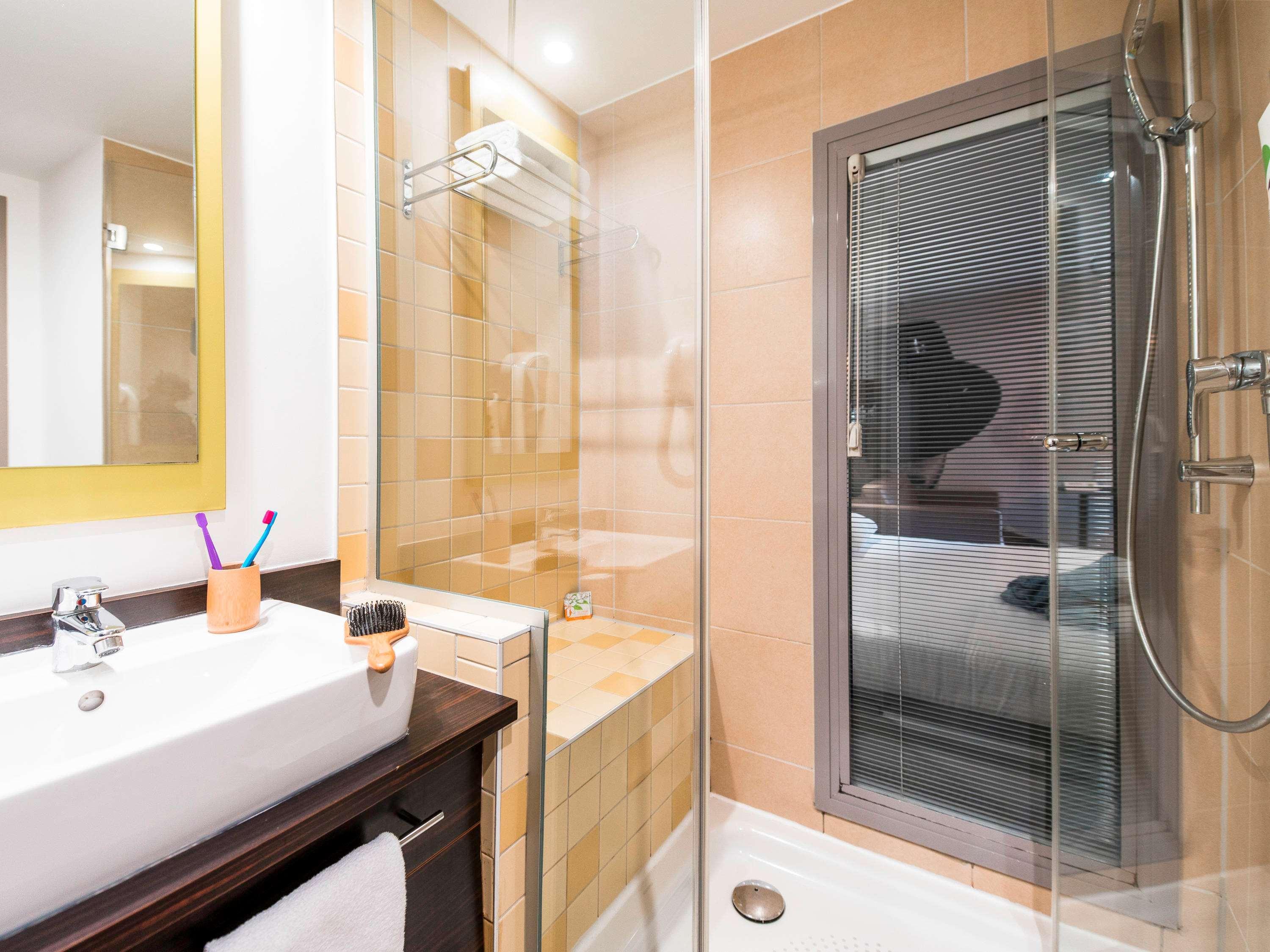 Ibis Styles Nice Centre Port Экстерьер фото