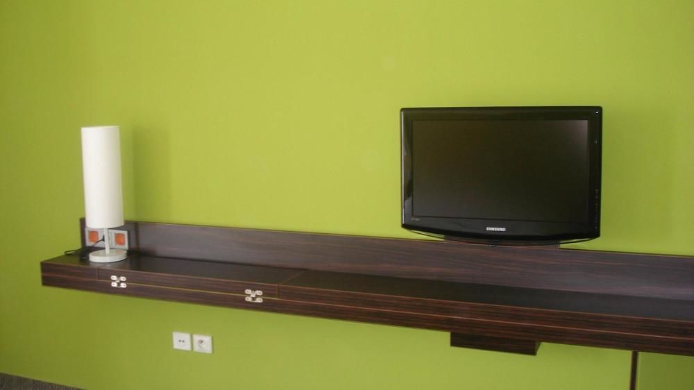 Ibis Styles Nice Centre Port Экстерьер фото
